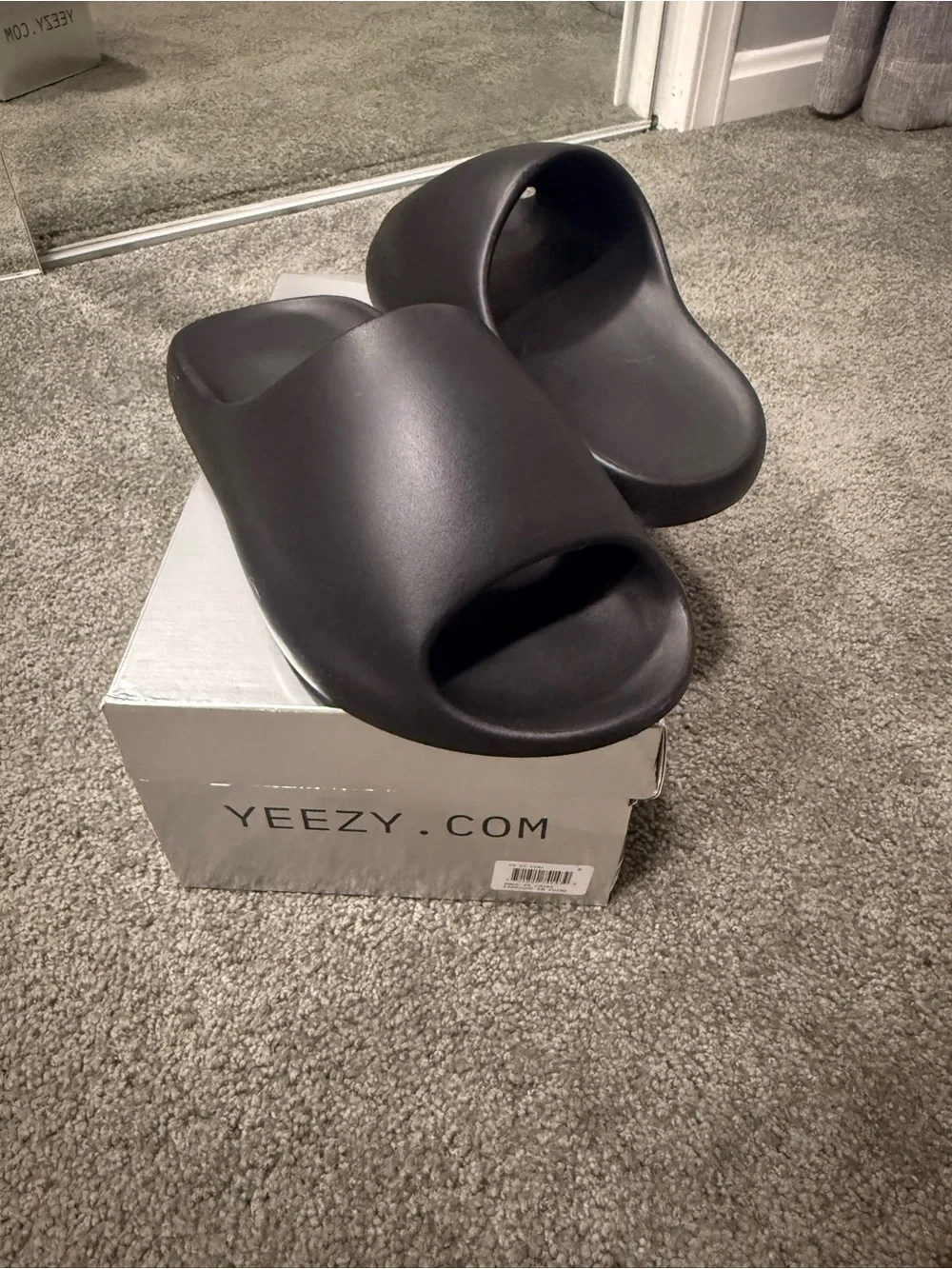 Yeezy YS-02 Silver VR Headset Box
